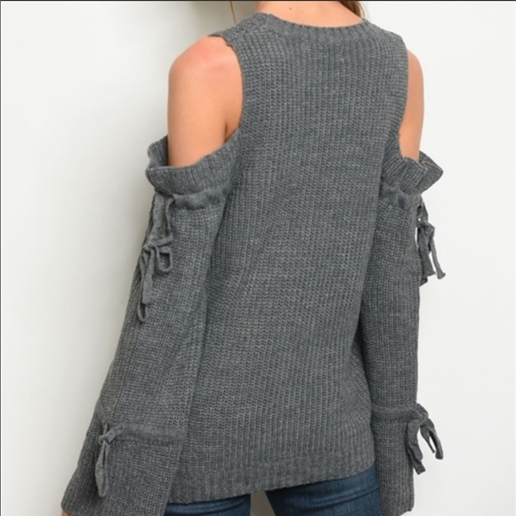💕Cold-Shoulder Sweater💕 - Picture 4 of 4